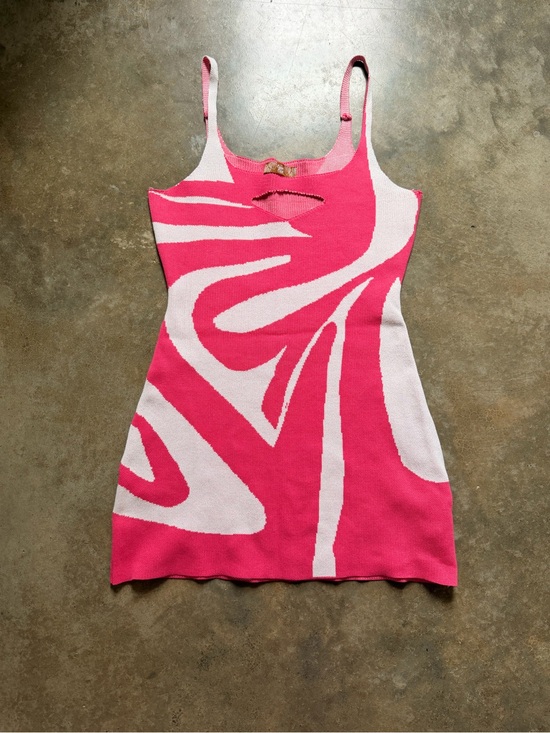 copper closet Dresses & Skirts - Pink Abstract Swirl Knit Mini Dress Y2K Barbiecore M (S Fit) Retro